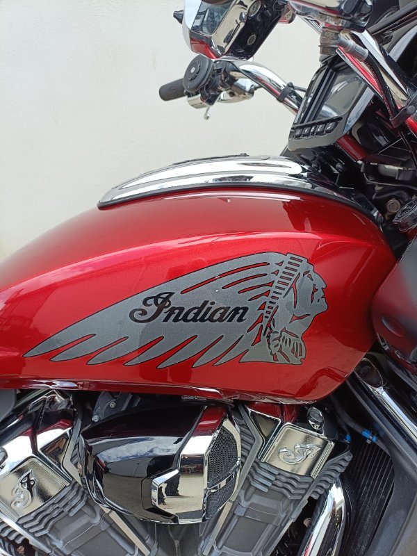 2021 INDIAN CHALLENGER LIMITED INDY RED