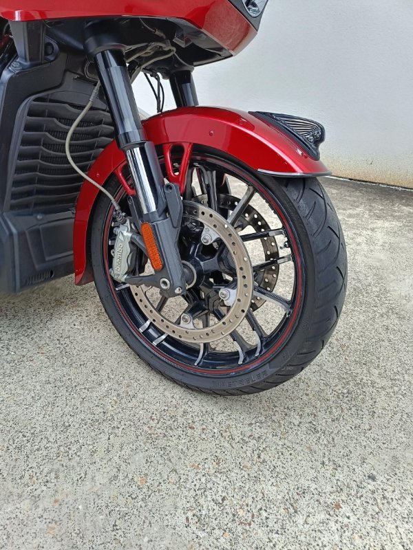 2021 INDIAN CHALLENGER LIMITED INDY RED