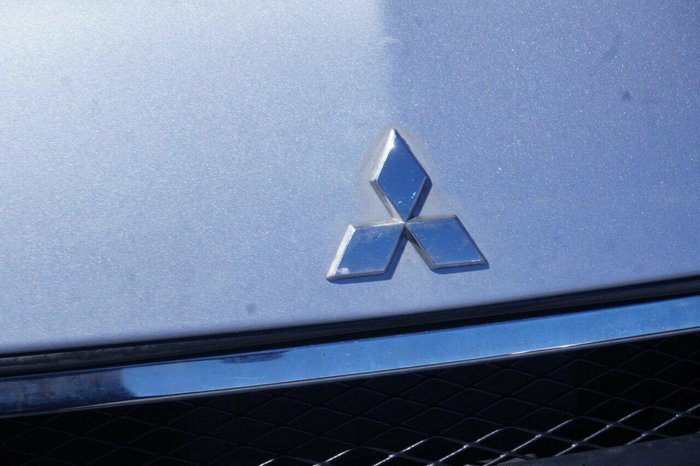 2011 Mitsubishi Pajero Exceed