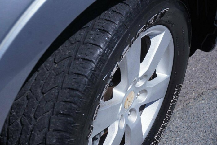 2011 Mitsubishi Pajero Exceed