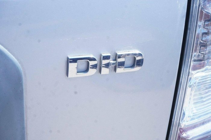 2011 Mitsubishi Pajero Exceed