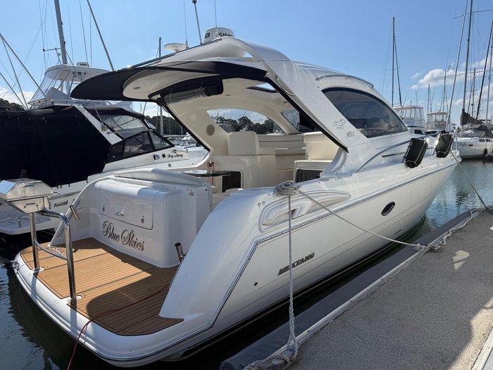 2006 Mustang 38 Hard Top