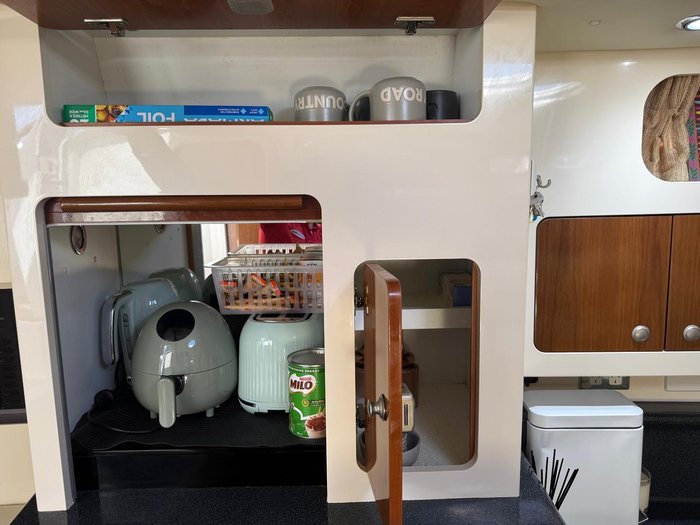 2006 Mustang 38 Hard Top