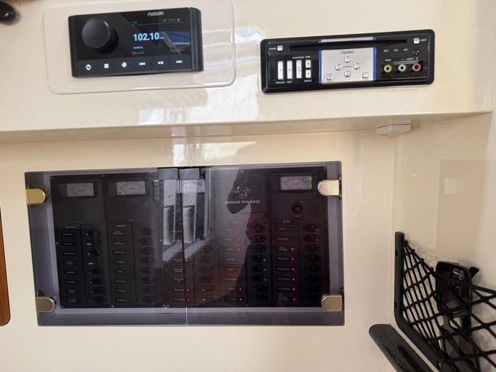 2006 Mustang 38 Hard Top