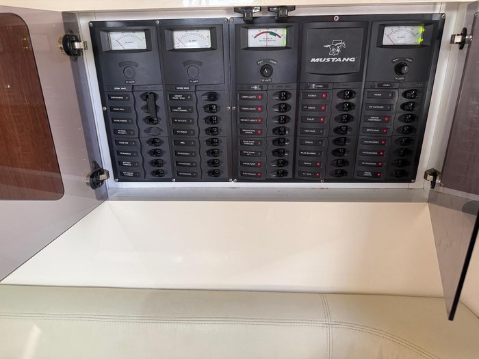 2006 Mustang 38 Hard Top