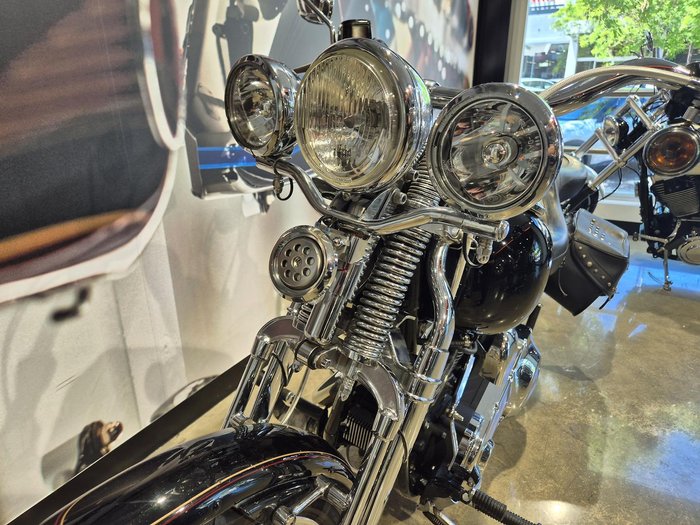 1998 Harley-Davidson Springer Softail 80 (FXSTS) Softail Black