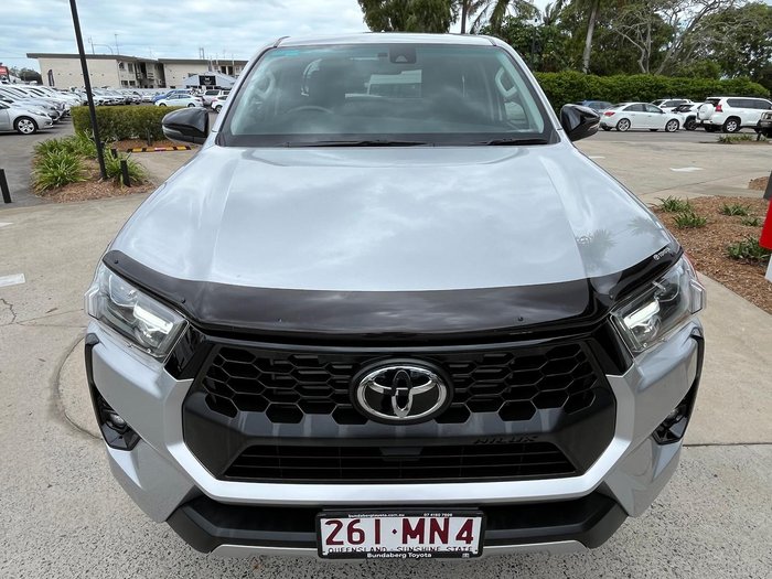 2024 Toyota Hilux SR5