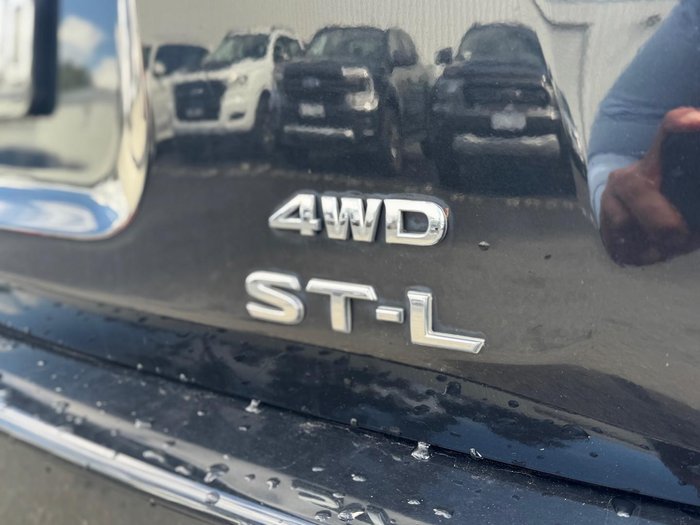 2016 Nissan Pathfinder ST-L