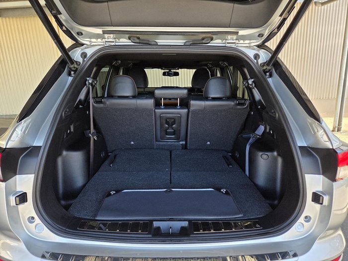 2024 Mitsubishi Outlander Exceed Tourer