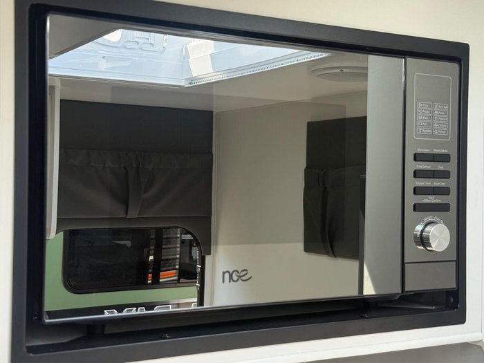 2025 JB Caravans 19'6 Dirt Roader Rd Cafe