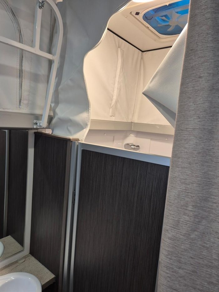 2021 Jayco Journey Outback Poptop Separate Toilet And Shower!