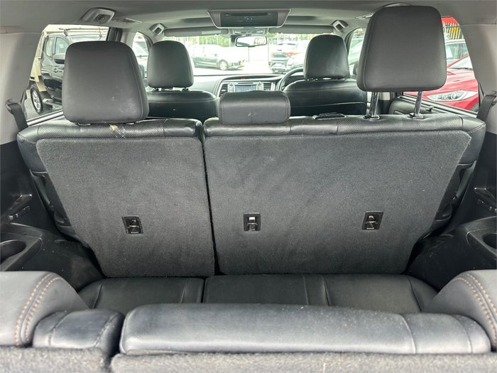 2014 TOYOTA KLUGER GRANDE (4x2)