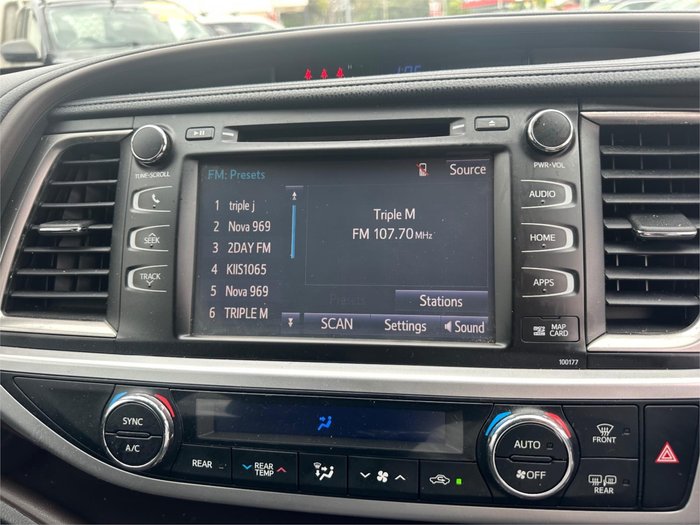 2014 TOYOTA KLUGER GRANDE (4x2)