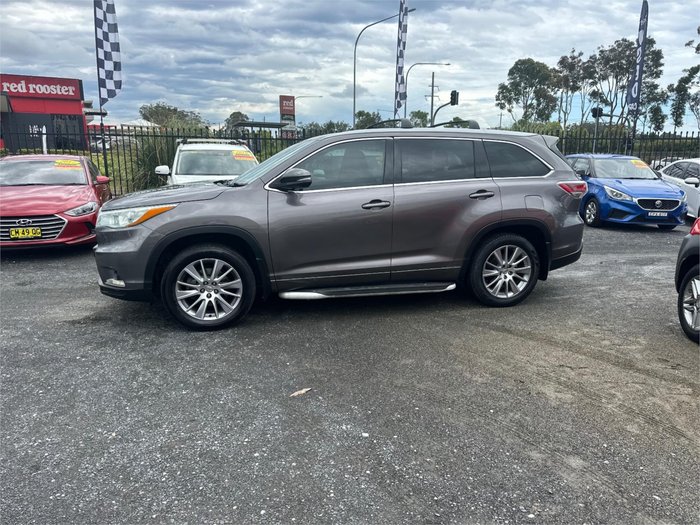 2014 TOYOTA KLUGER GRANDE (4x2)