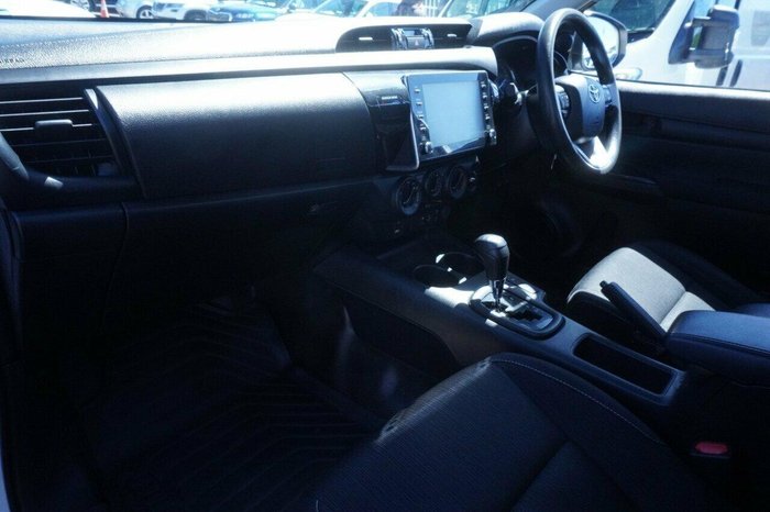 2021 Toyota Hilux SR