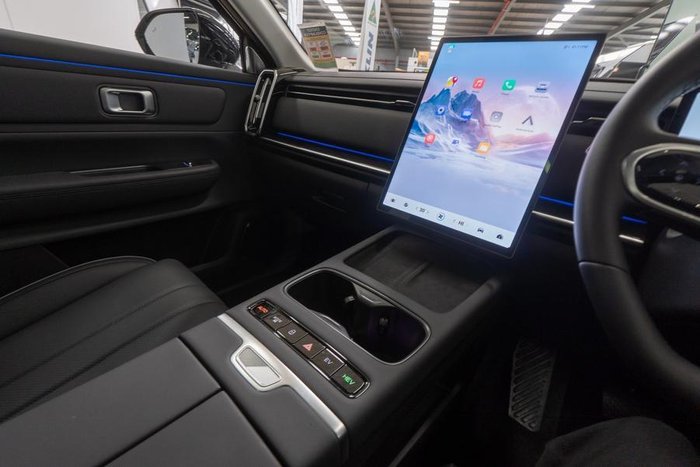 2025 Jaecoo J7 SHS Summit