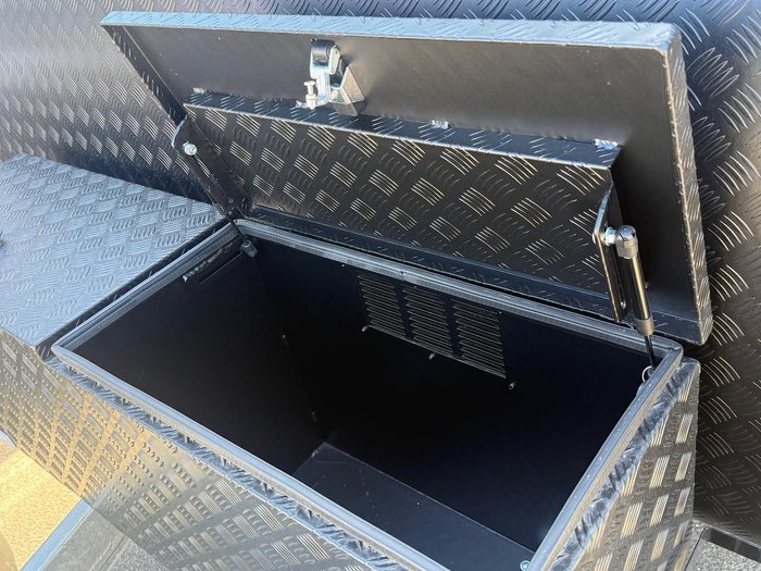 2025 New Age Caravans 19' Manta Ray Expedition Mr19exp