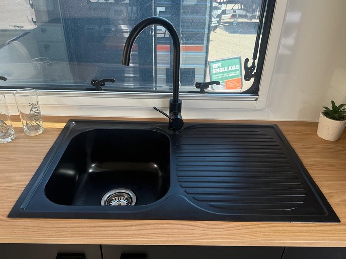 2025 New Age Caravans 19' Manta Ray Expedition Mr19exp