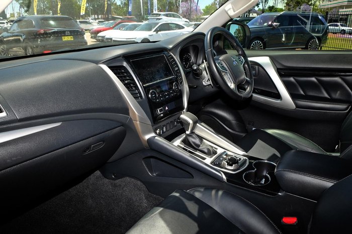 2018 Mitsubishi Pajero Sport GLS