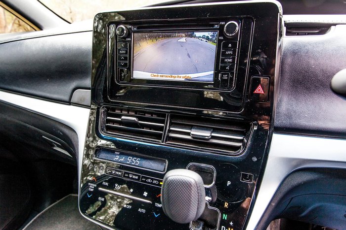 2017 Toyota Tarago GLi