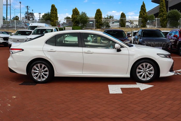 2019 Toyota Camry Ascent