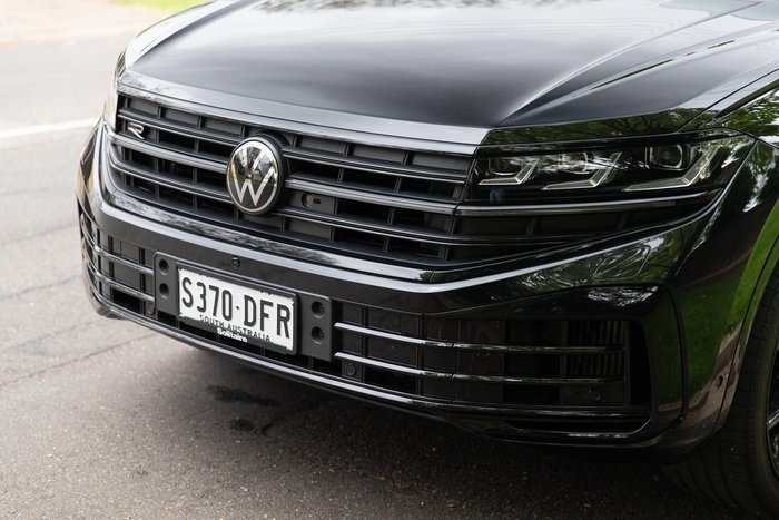 2024 Volkswagen Touareg R