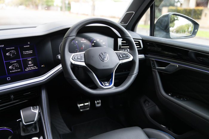 2024 Volkswagen Touareg R