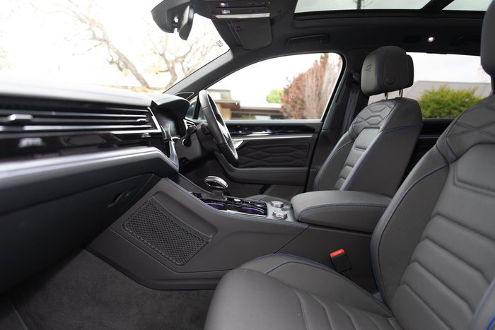 2024 Volkswagen Touareg R