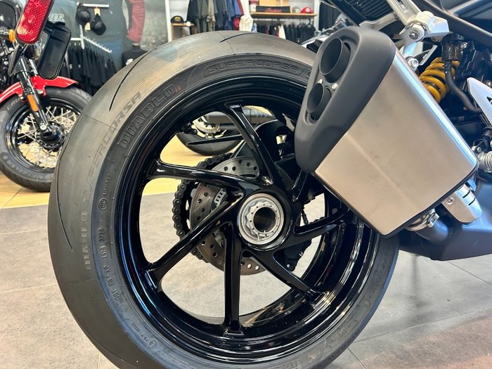 2025 Triumph SPEED TRIPLE 1200 RS RED