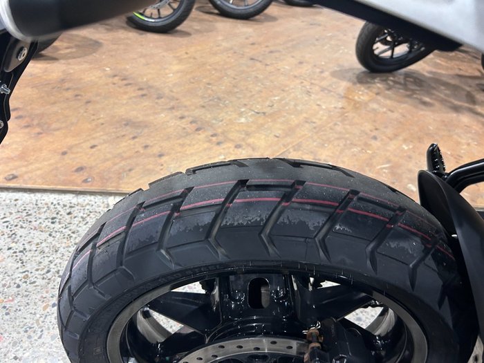 2025 Royal Enfield HIMALAYAN 450 YELLOW