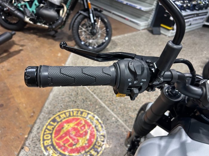 2025 Royal Enfield HIMALAYAN 450 YELLOW