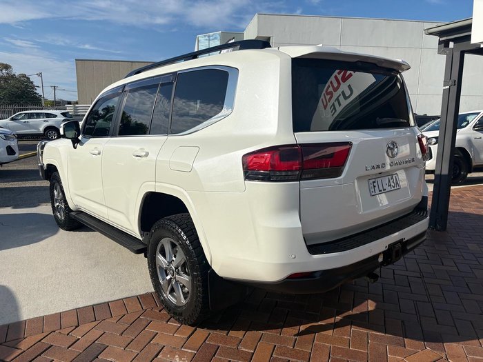 2022 Toyota Landcruiser VX