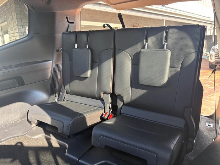 2022 Toyota Landcruiser VX