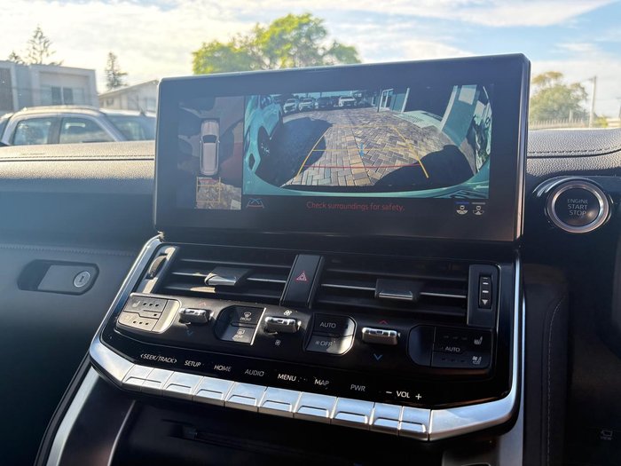 2022 Toyota Landcruiser VX