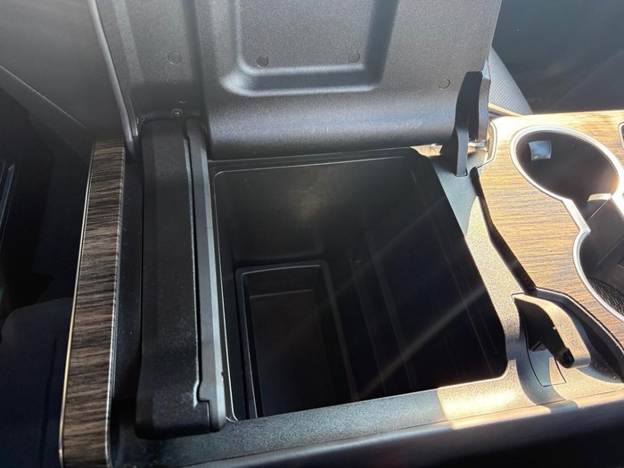 2022 Toyota Landcruiser VX