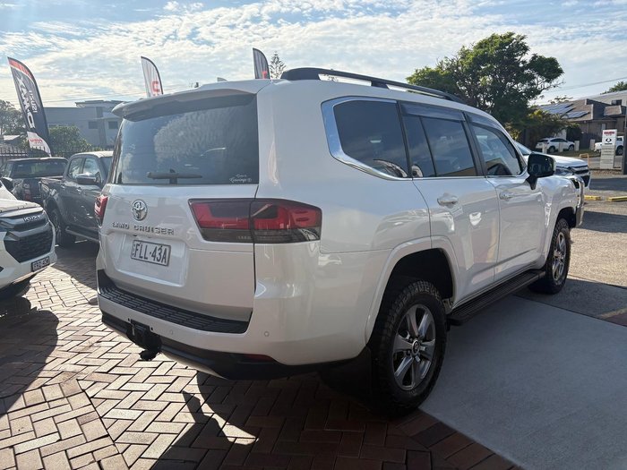 2022 Toyota Landcruiser VX