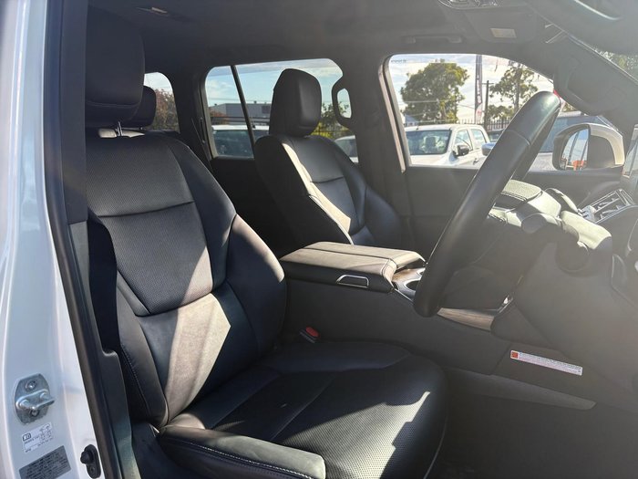 2022 Toyota Landcruiser VX