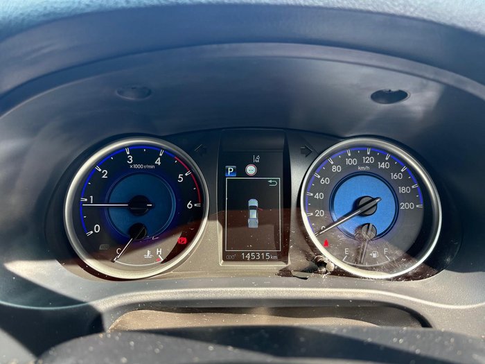 2020 Toyota Hilux SR5