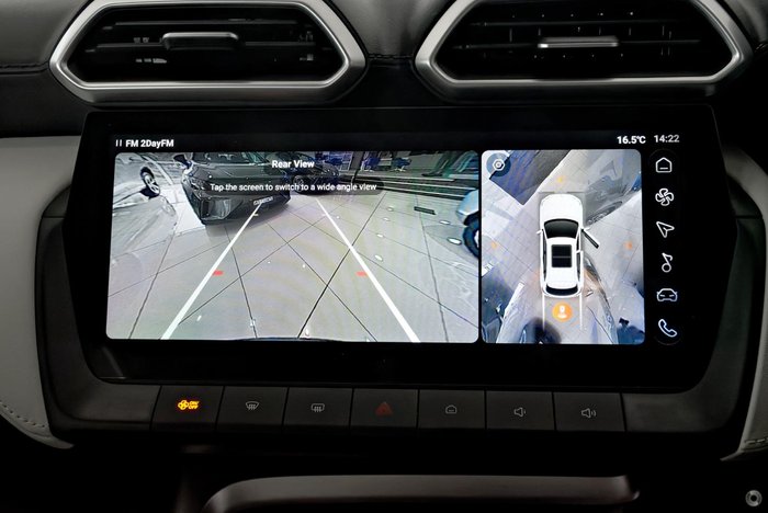 2025 MG ZS Essence Hybrid+