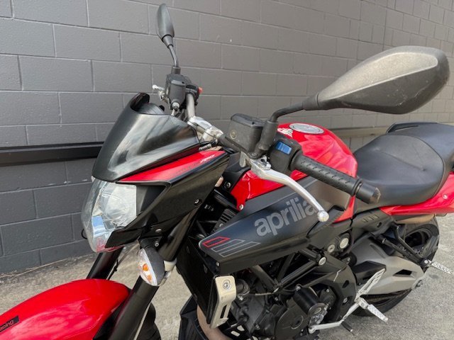 2015 APRILIA SHIVER SPORT RED