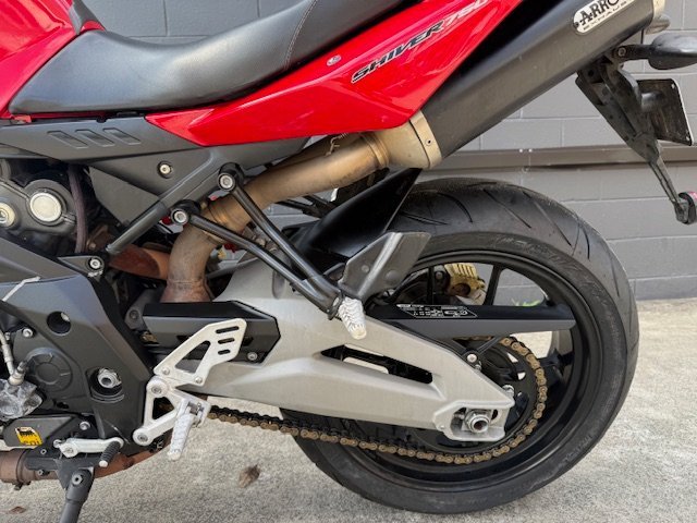 2015 APRILIA SHIVER SPORT RED