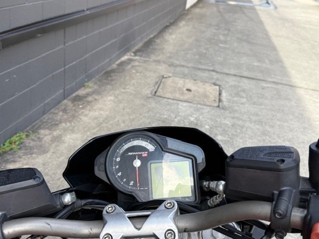 2015 APRILIA SHIVER SPORT RED