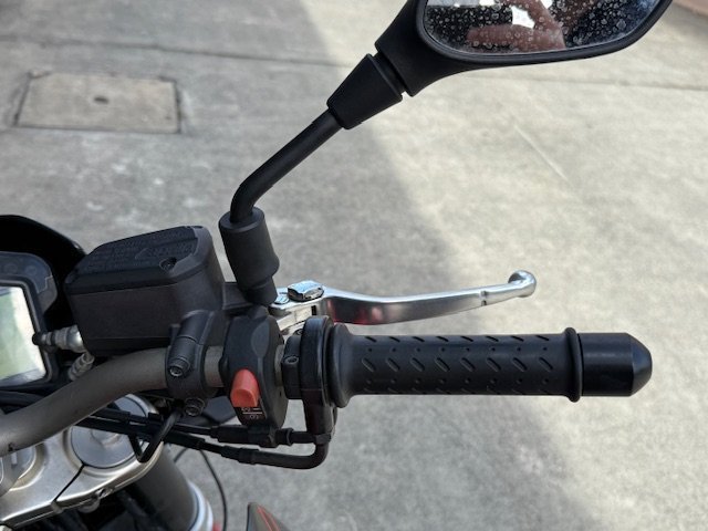 2015 APRILIA SHIVER SPORT RED