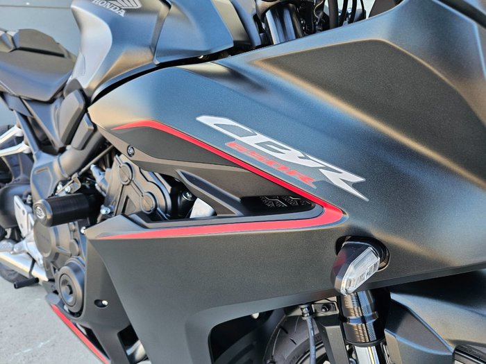 2025 Honda CBR650R Black