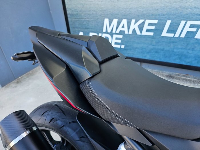 2025 Honda CBR650R Black