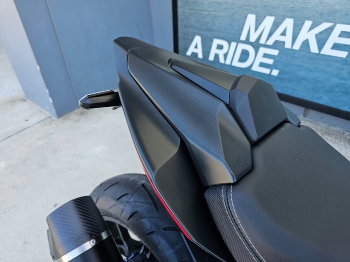 2025 Honda CBR650R Black