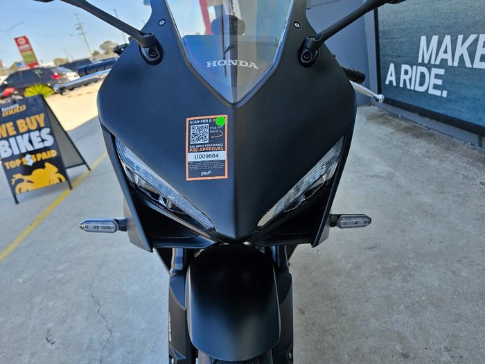 2025 Honda CBR650R Black