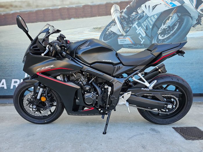 2025 Honda CBR650R Black
