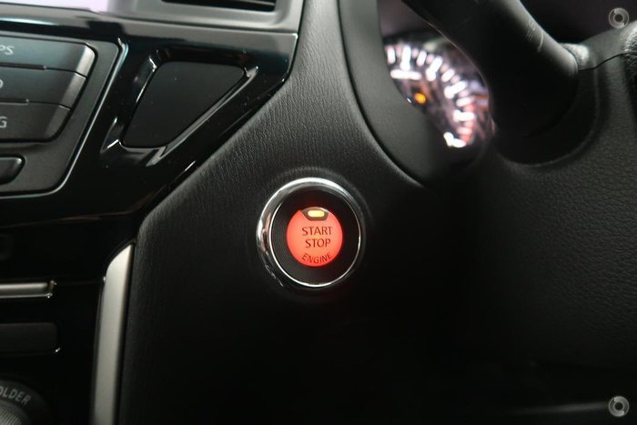 2019 Nissan Pathfinder ST