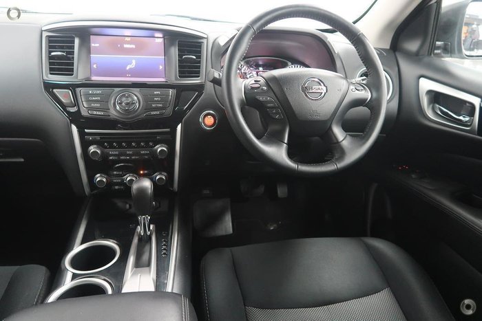 2019 Nissan Pathfinder ST